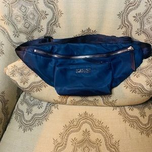 Kenneth Cole Reaction Fanny Pack